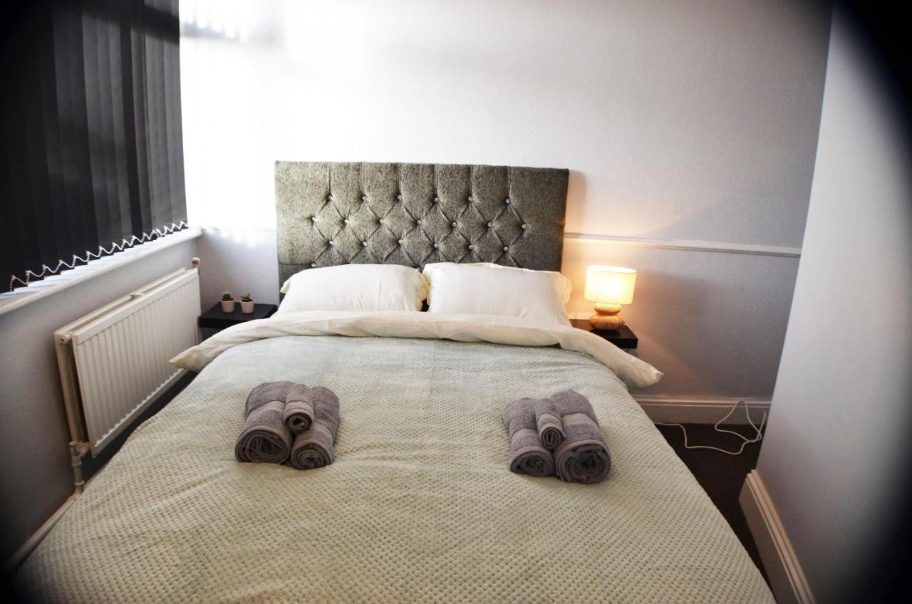 Gorton Mount Hotel Манчестър Екстериор снимка
